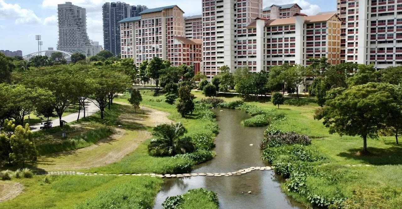 Urban Planning Scenario Visuals with Gen AI / LLM